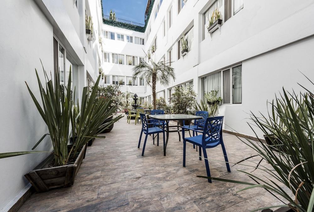 Hi Hotel Impala Queretaro Exterior photo